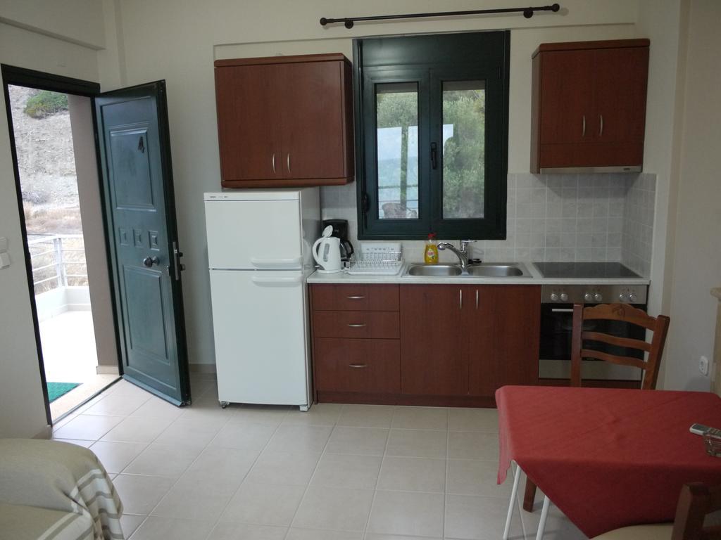 Portela Apartments Kampoula Keratókambosz Szoba fotó