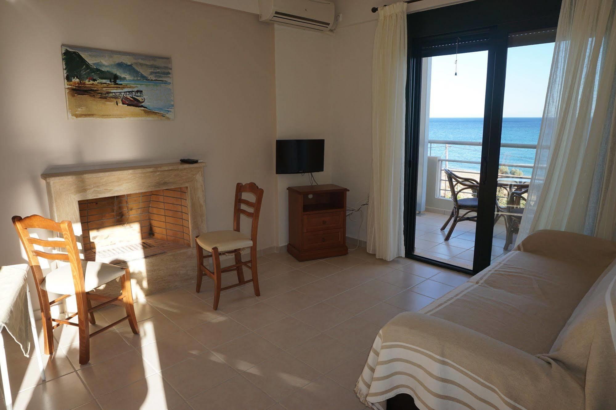 Portela Apartments Kampoula Keratókambosz Kültér fotó